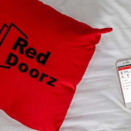 Reddoorz Syariah @ Ketintang Surabaya Ξενοδοχείο Εξωτερικό φωτογραφία